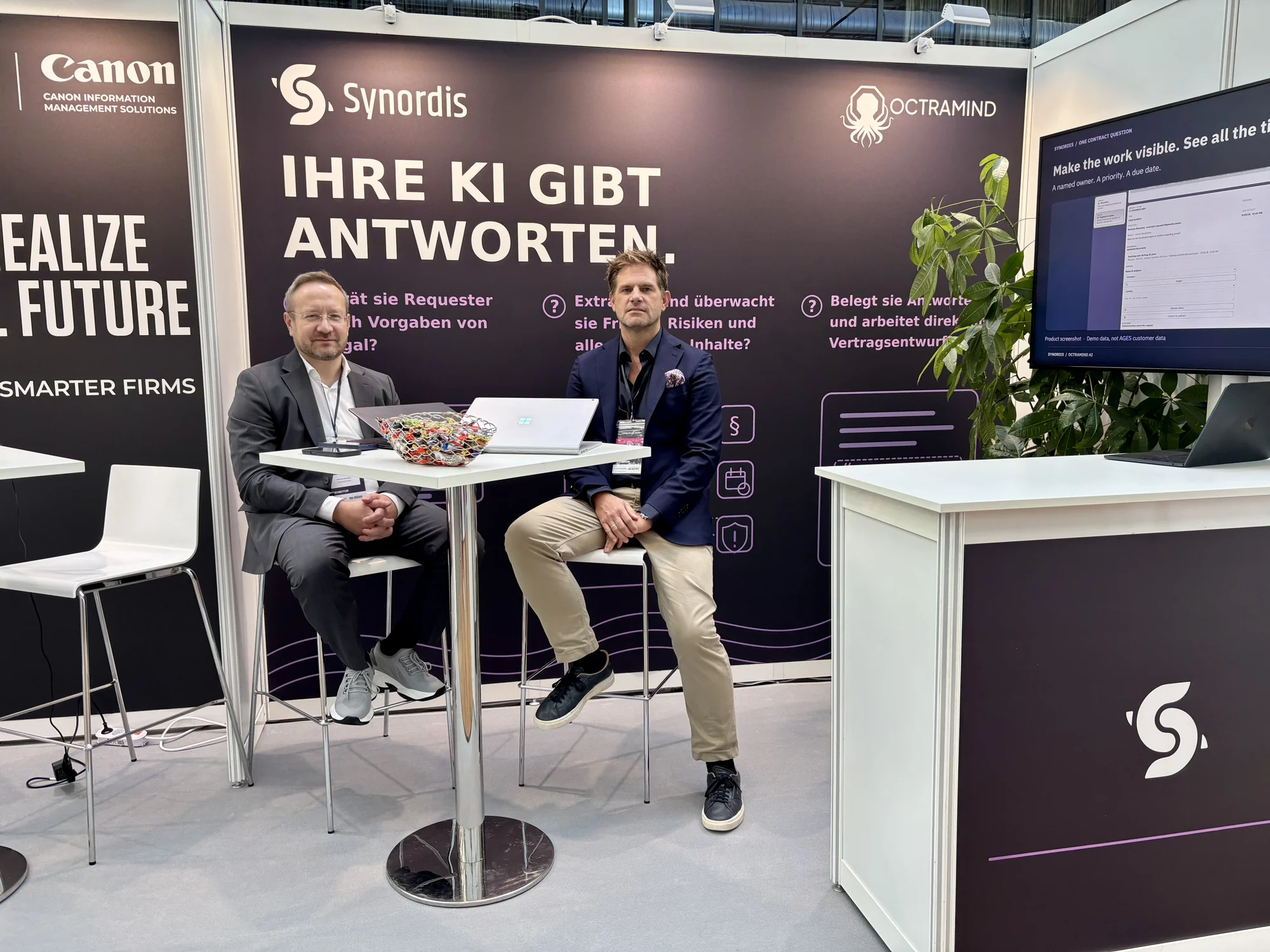 Andreas Samoilov und Martin Kolisch am Synordis-Messestand